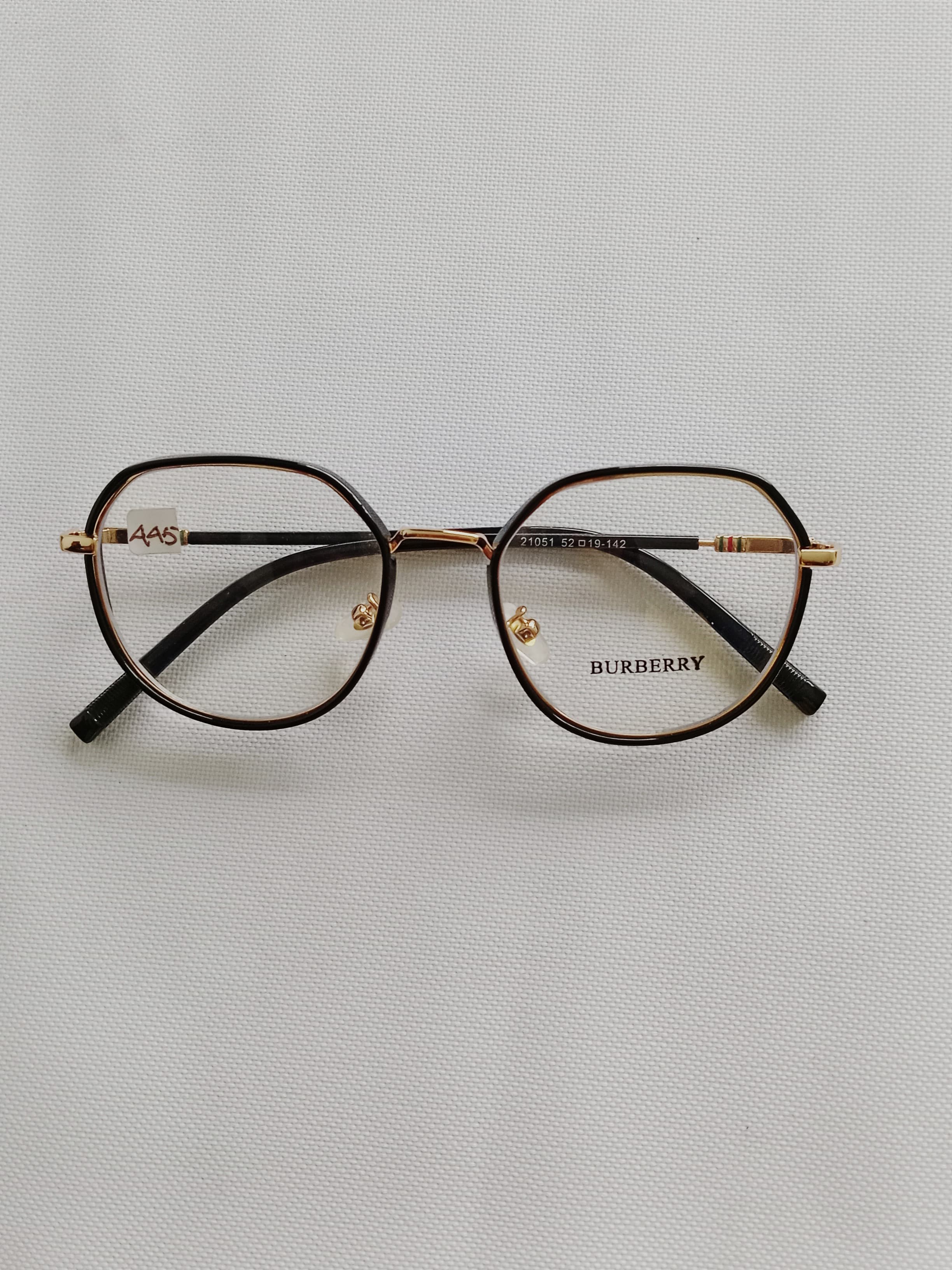 Frame Burberry Black Gold